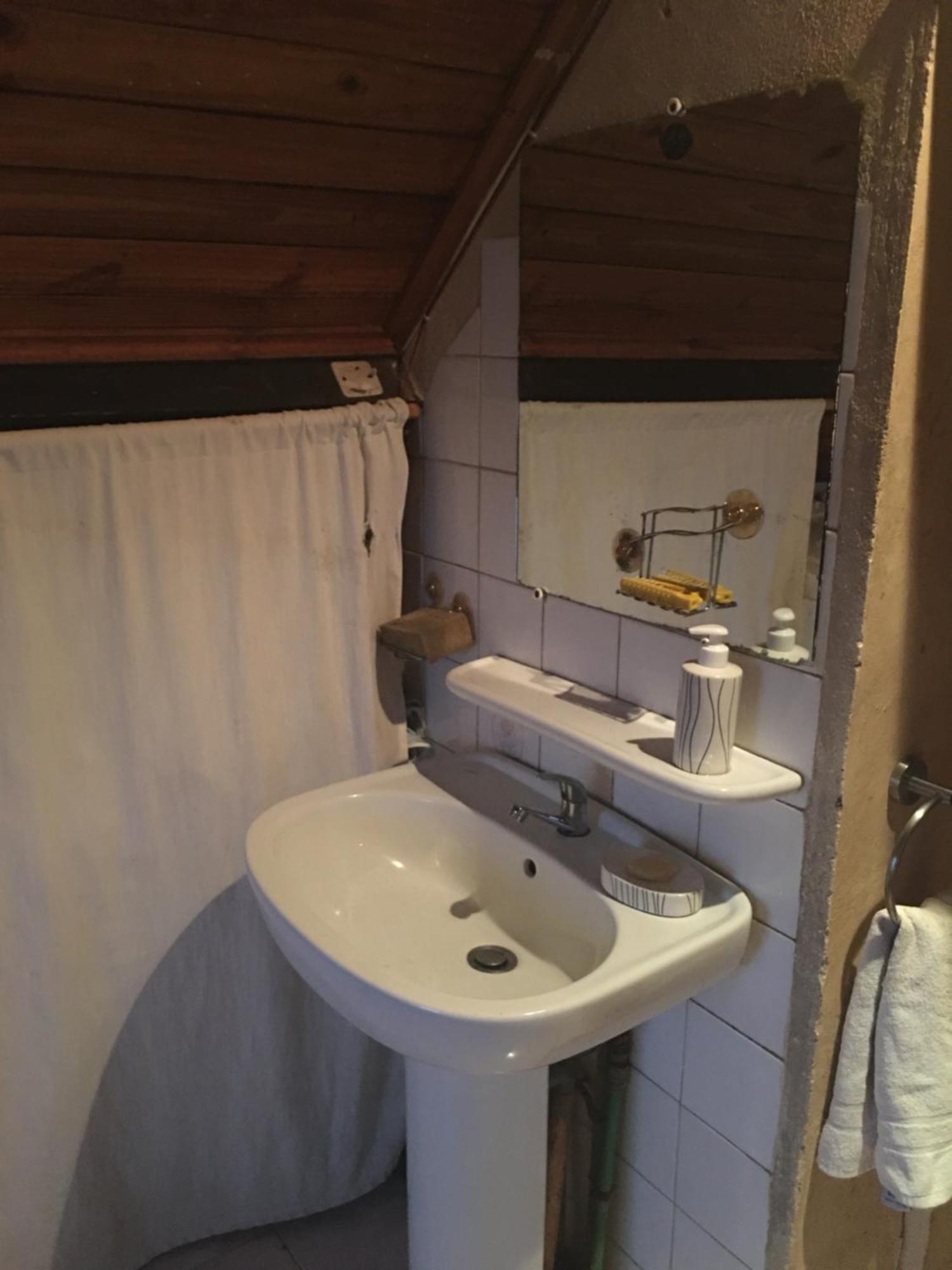 Le Fumoir Guest House Chambre Double Антананариву Экстерьер фото